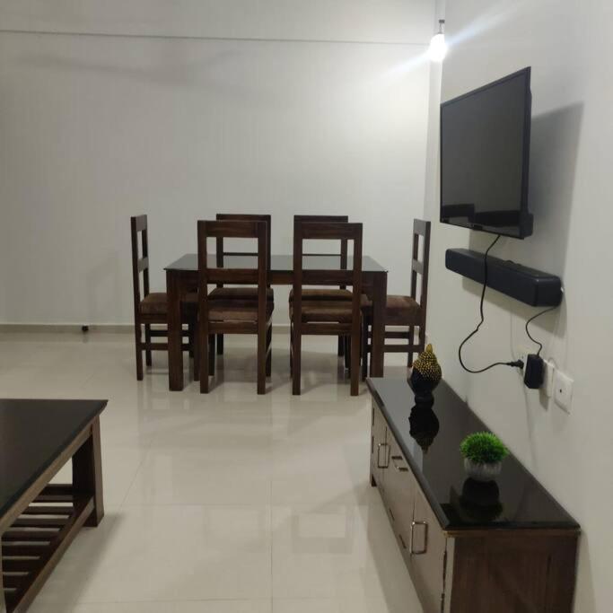 Kivi'S Kozy 2Bhk Luxurious Apartment Goa By Leela Homes Arpora Buitenkant foto