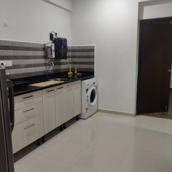 Kivi'S Kozy 2Bhk Luxurious Apartment Goa By Leela Homes Arpora Buitenkant foto